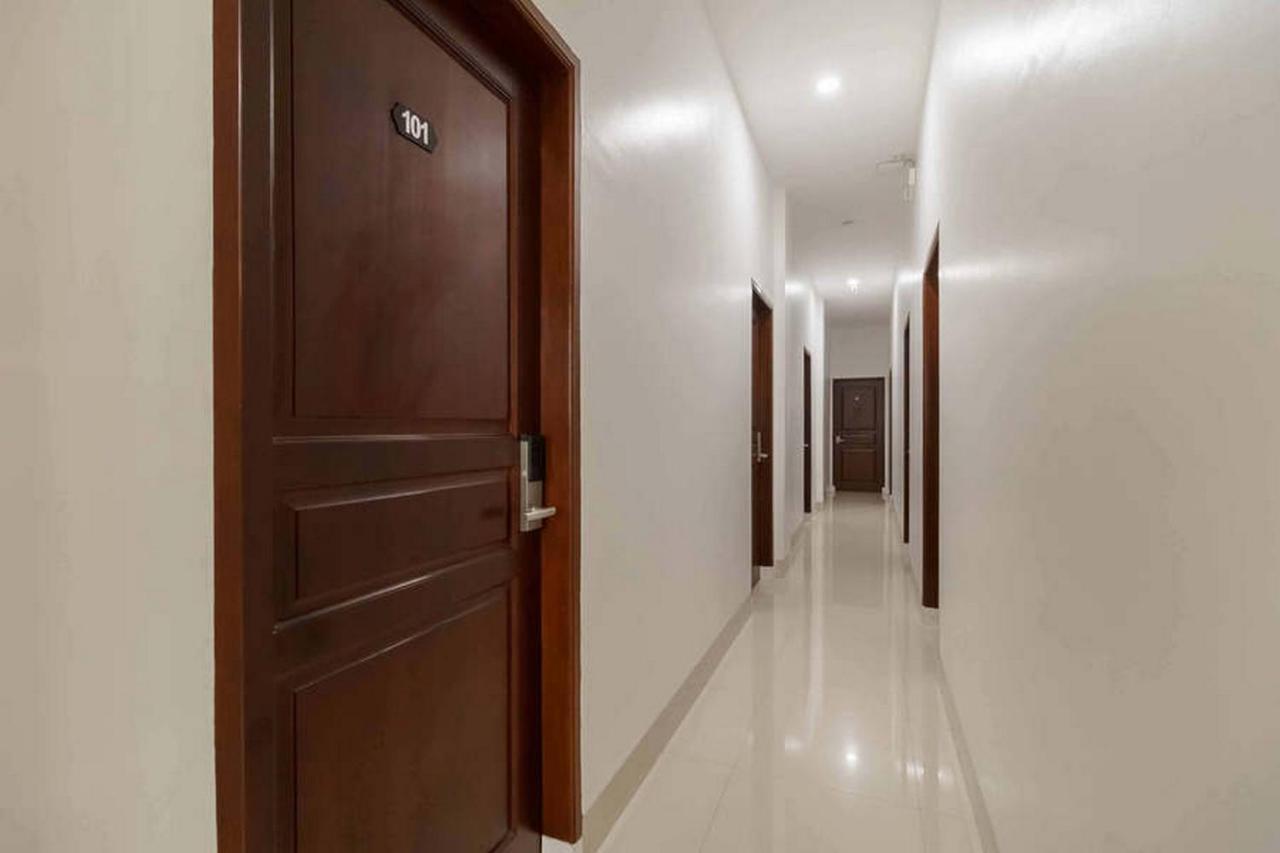 Reddoorz At Seindo Hotel Medan Sunggal Экстерьер фото