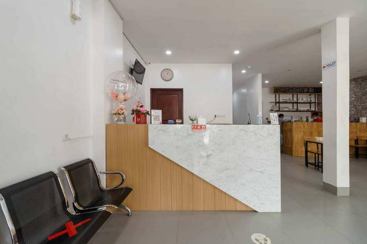 Reddoorz At Seindo Hotel Medan Sunggal Экстерьер фото