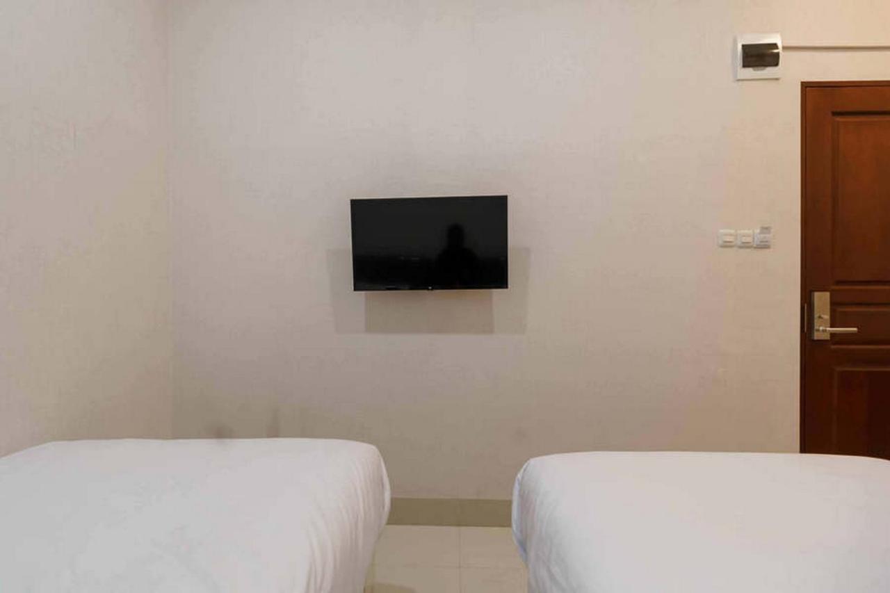 Reddoorz At Seindo Hotel Medan Sunggal Экстерьер фото
